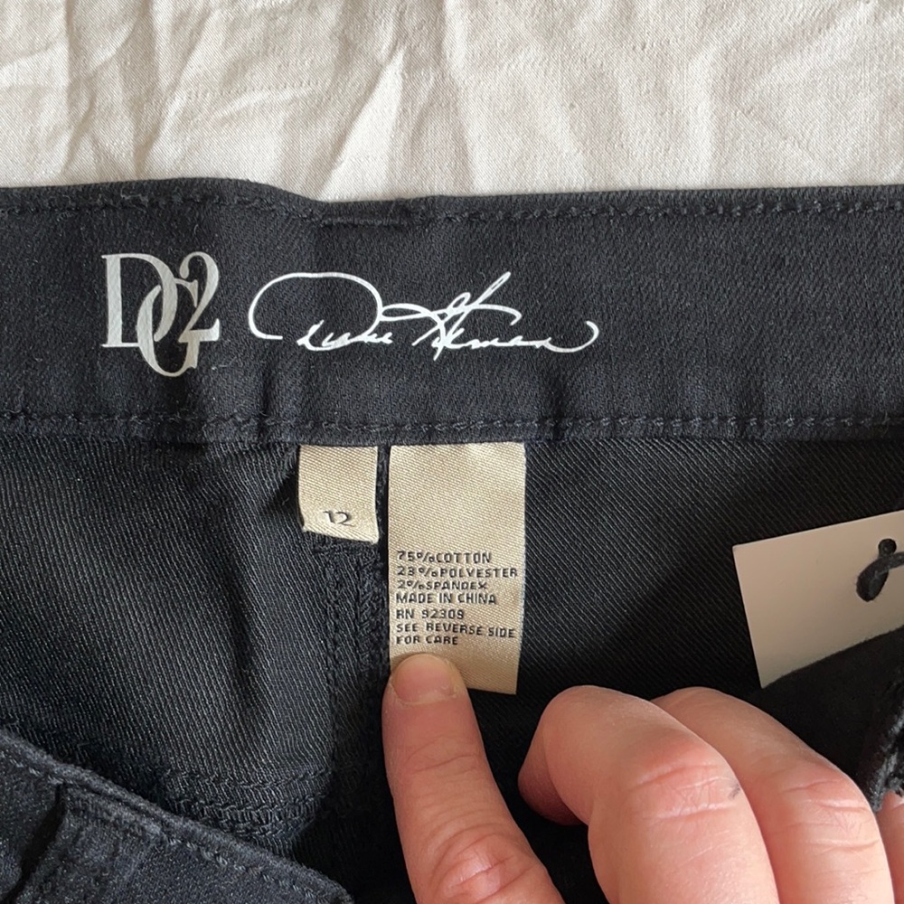 Black Capri Pants Brand New!!